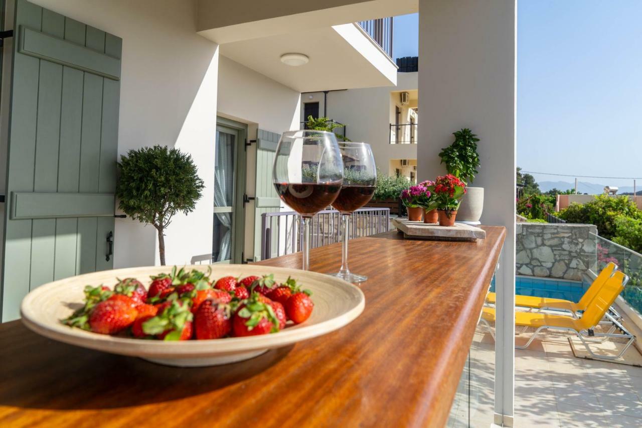 YaChara Villa Kíssamos Exterior foto